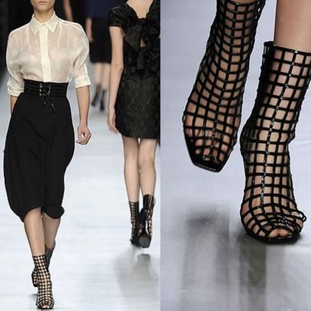 *SOLD* YVES SAINT LAURENT
Leather Cage Peep-Toe - Picture 15 of 15